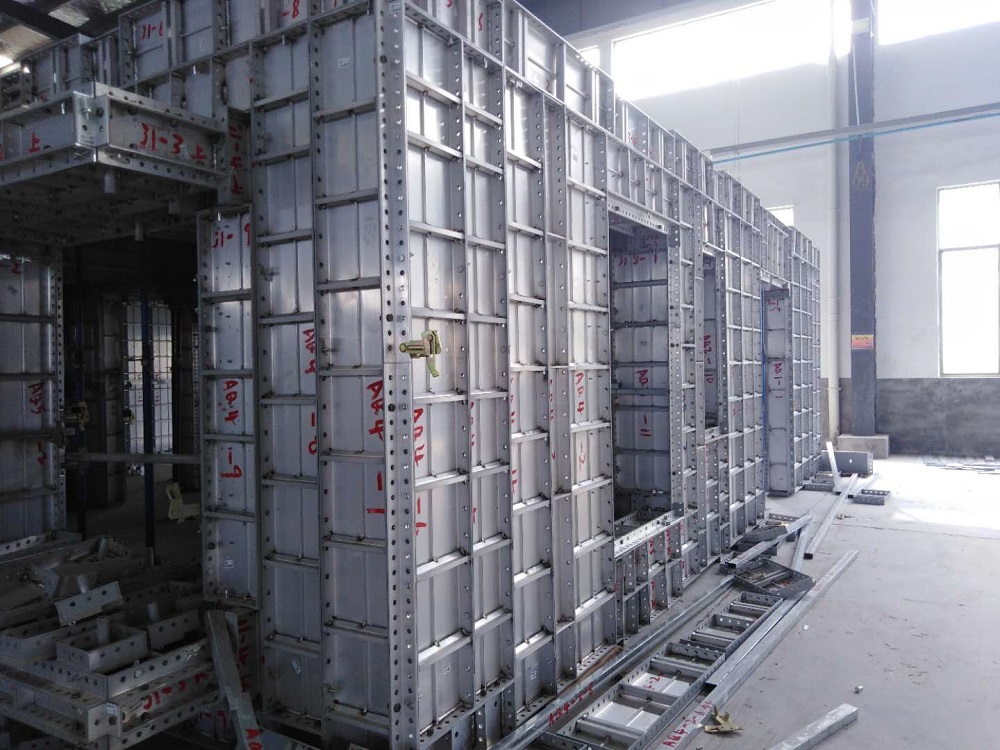 广东梅州建筑铝模板多少钱一平方米？